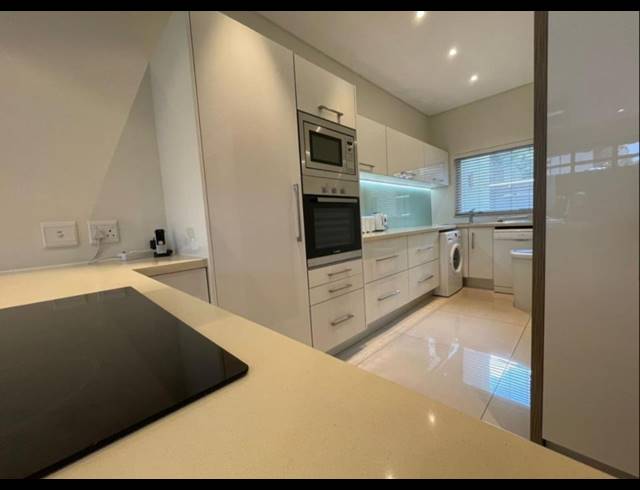 2 BEDROOM TOWNHOUSE TO LET IN NORWOOD